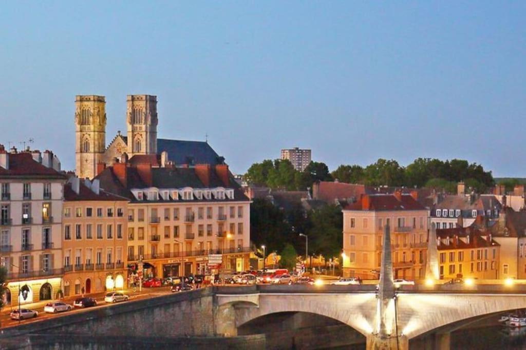 Le Duplex Moutarde Apartamento Chalon-sur-Saône Exterior foto